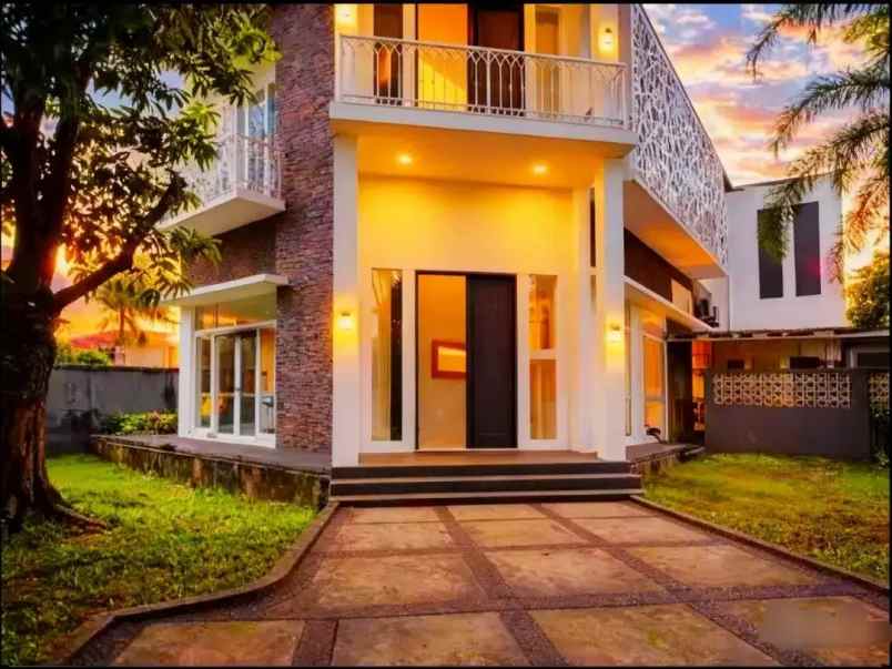 rumah mewah exclusive di cempaka putih jakarta pusat