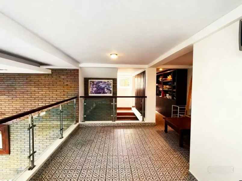 rumah mewah exclusive di cempaka putih jakarta pusat
