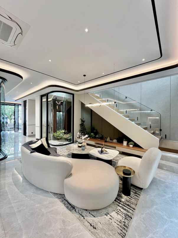 rumah mewah graha famili family full perabot lift kpr