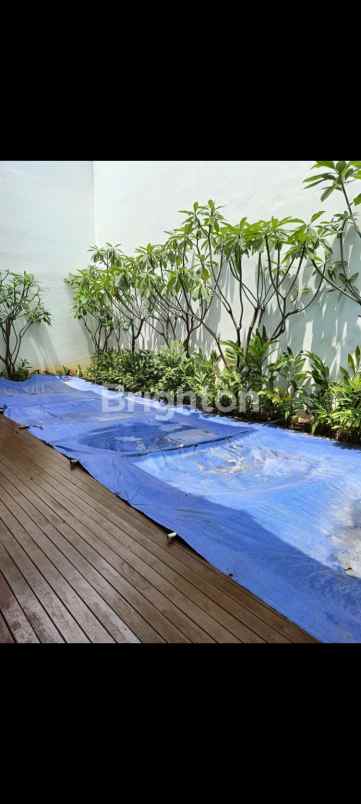 rumah mewah megah brand new di pondok indah