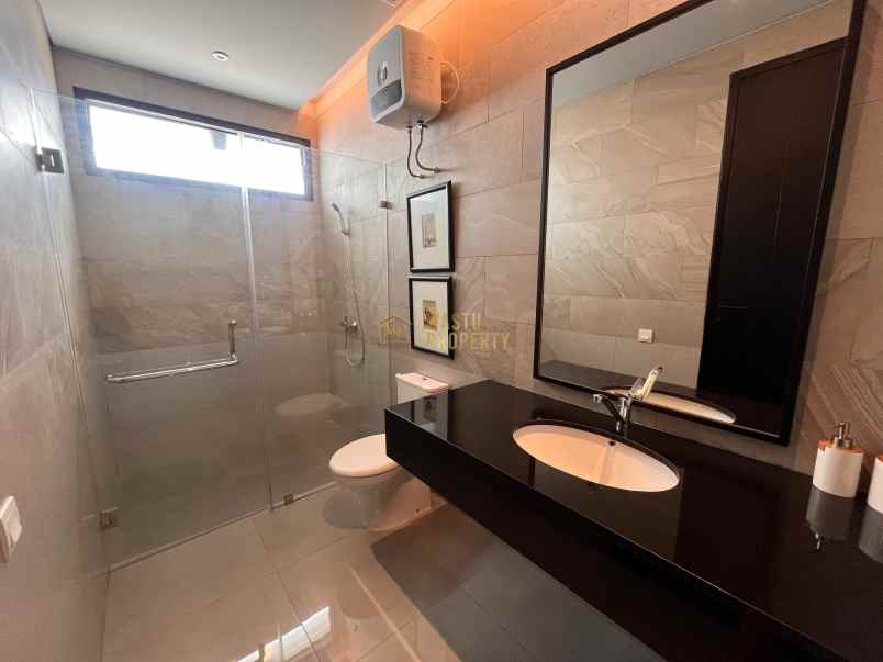 rumah mewah siap huni di mlati dekat sleman city hall