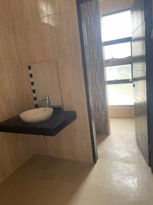 rumah modern di jl tukad badung deket sanur sidekarya