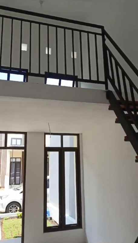 rumah modern lokasi dekat otsuka lawang