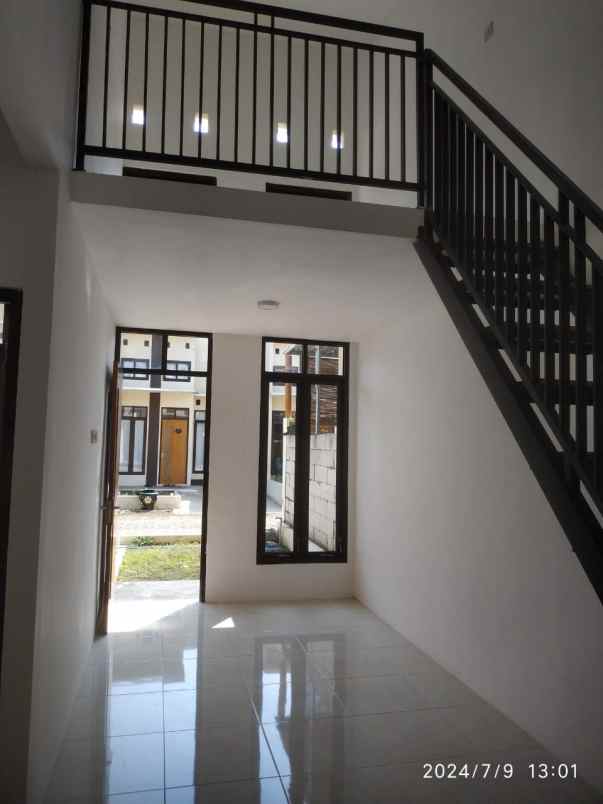 rumah modern lokasi dekat otsuka lawang