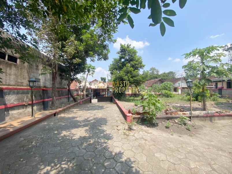 rumah murah dijual full perabot tanah luas di kalasan