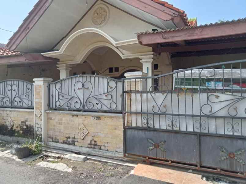 rumah perum bw arida lobunta cirebon