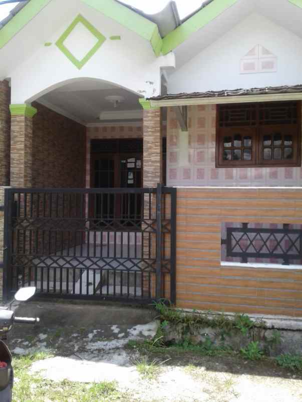 rumah perumahan griya parung panjang