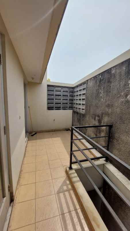 rumah pondok cabe ciputat tangsel