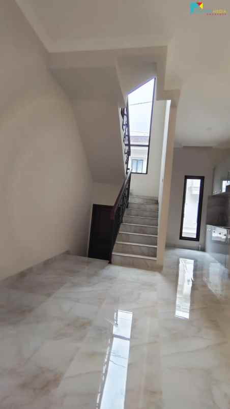 rumah pondok gede bekasi jawa barat