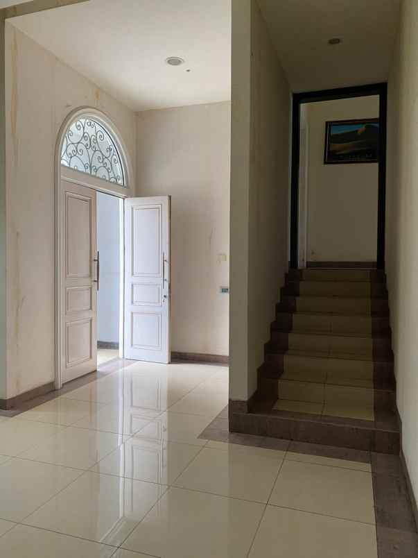 rumah royal gading mansion