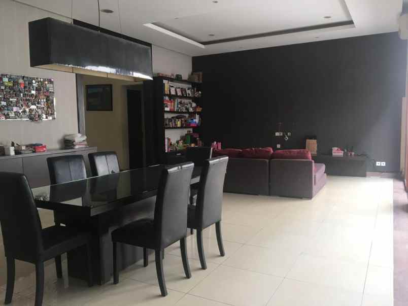 rumah royal gading mansion