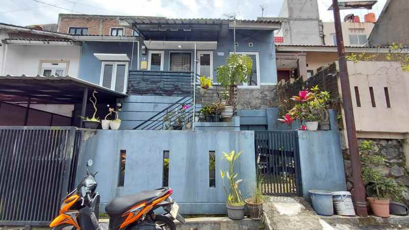 rumah sariwangi regency semi furnished siap huni