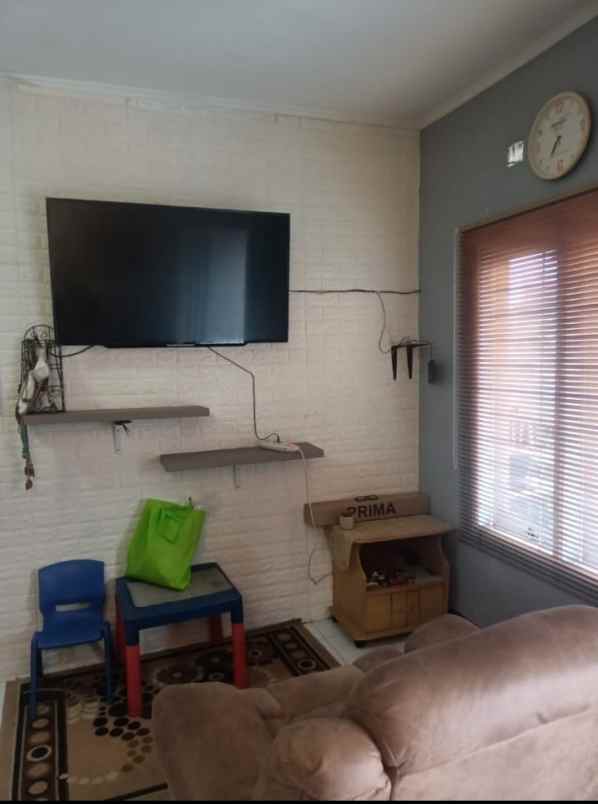 rumah sariwangi regency semi furnished siap huni