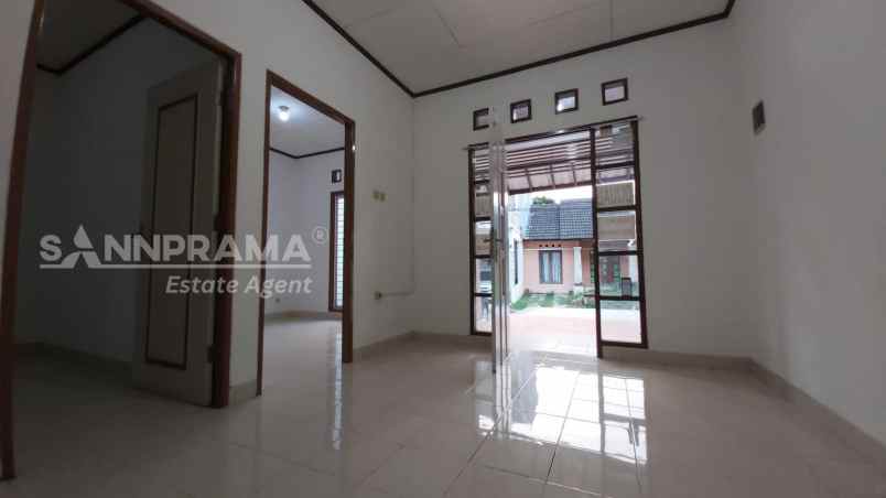 rumah second dalsm perumahan di bojongsari depok