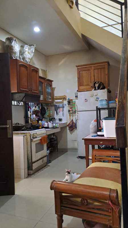 rumah second strategis di kukusan depok