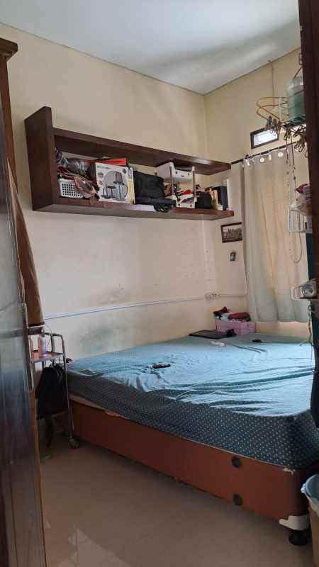 rumah second strategis di kukusan depok