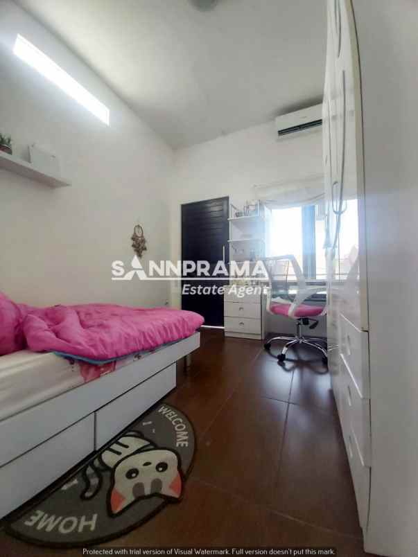 rumah second terawat di tapos depok lahan luas faisal