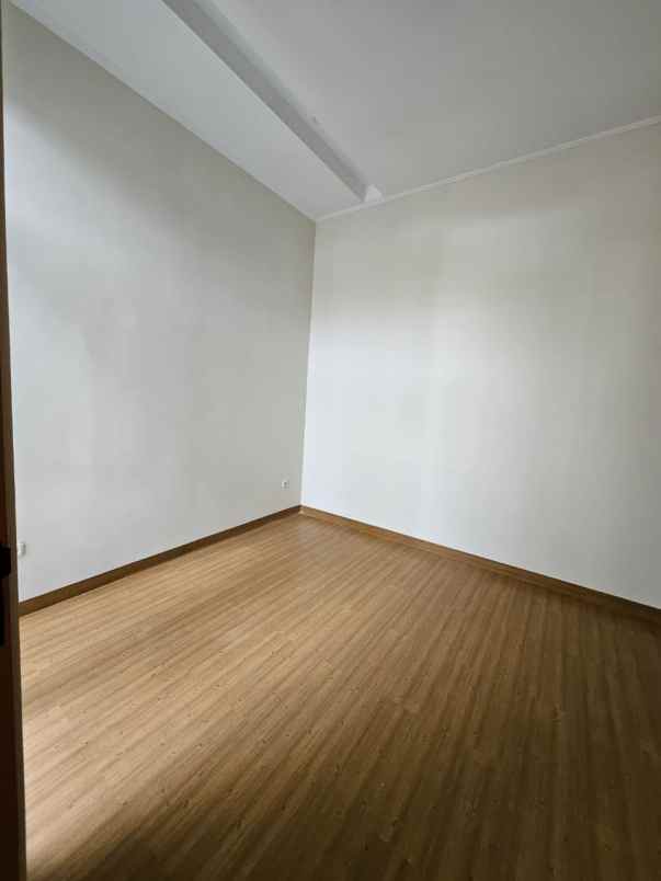 rumah sekelimus dekat buah batu kiaracondong bandung