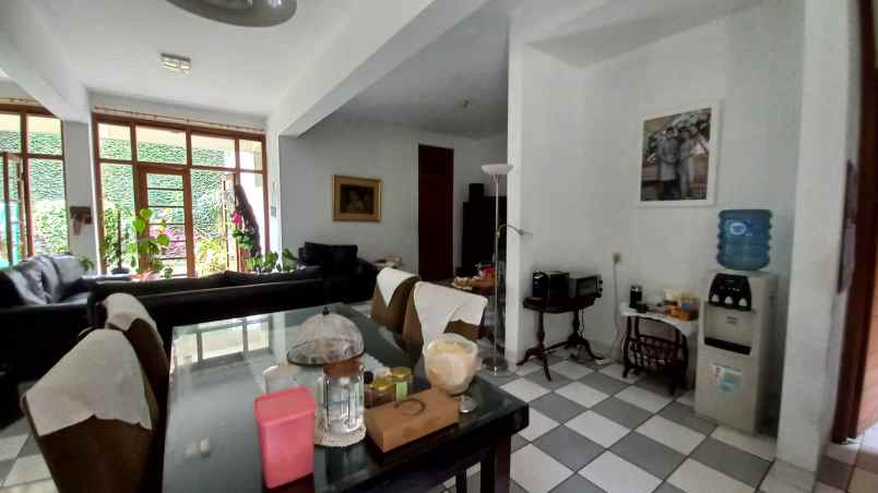 rumah setrsari