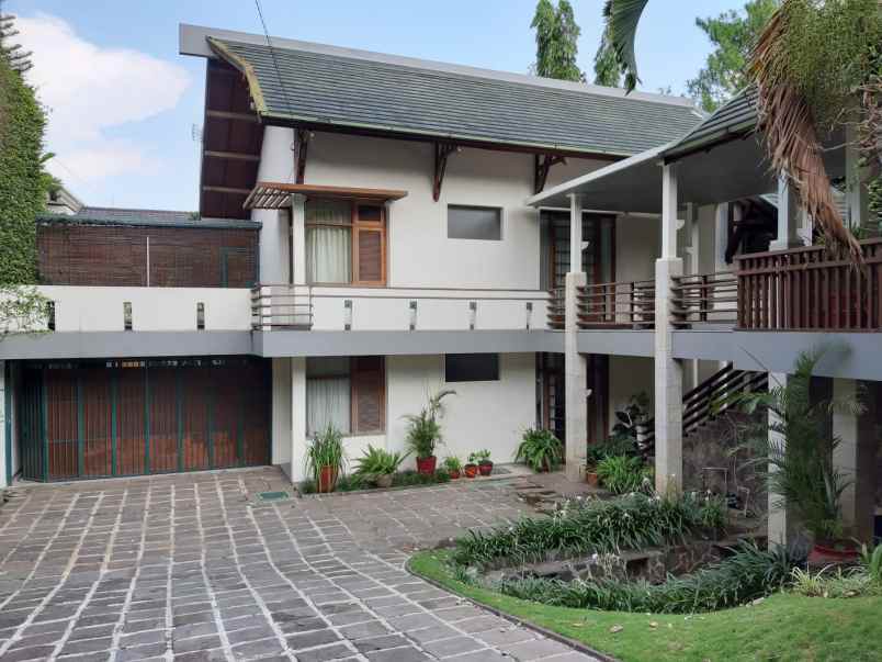 rumah setrsari
