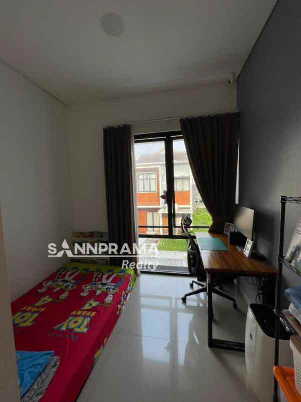 rumah shm 2nd 2 lantai di cluster kelapa dua depok ash