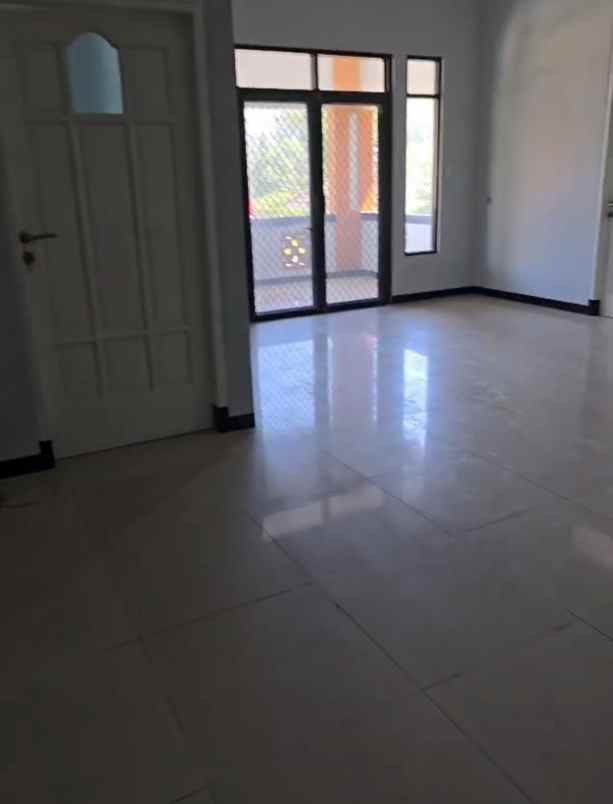 rumah siap huni bagus dekat wiyung surabaya barat