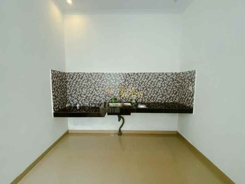 rumah siap huni bonus pagar akses mudah di ngaglik