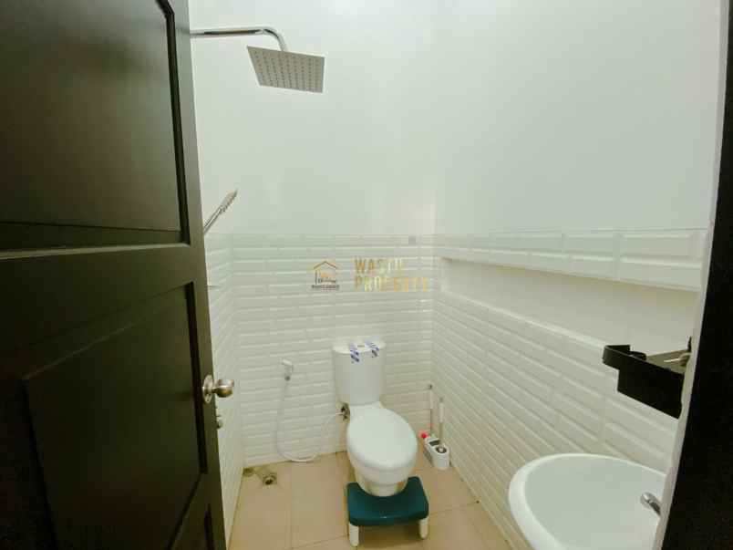 rumah siap huni bonus pagar akses mudah di ngaglik