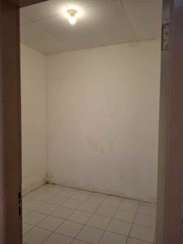 rumah siap huni darmo harapan row jalan 2 5 mobil