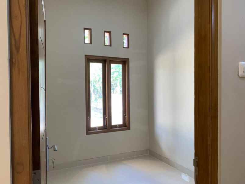 rumah siap huni dekat smpn 2 kalasan di purwomartani