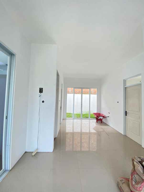 rumah siap huni ngaliyan semarang barat