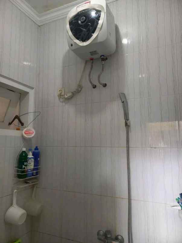 rumah siap huni semi furnish di pandanwangi