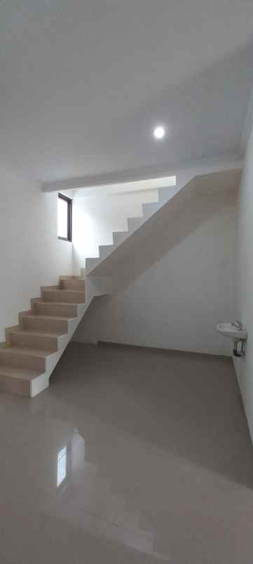 rumah srengseng sawah jagakarsa harga 1 5m nego