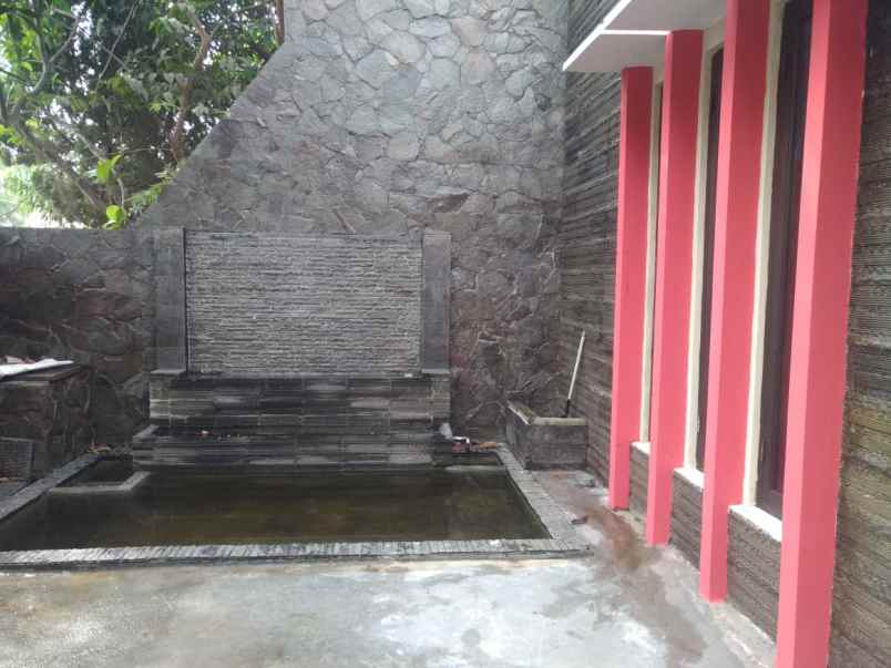rumah strategis taman cibaduyut indah bandung