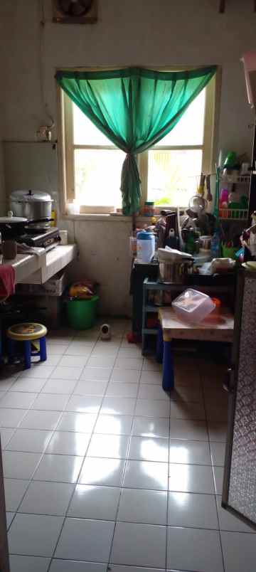 rumah taman surya 5 jakarta barat