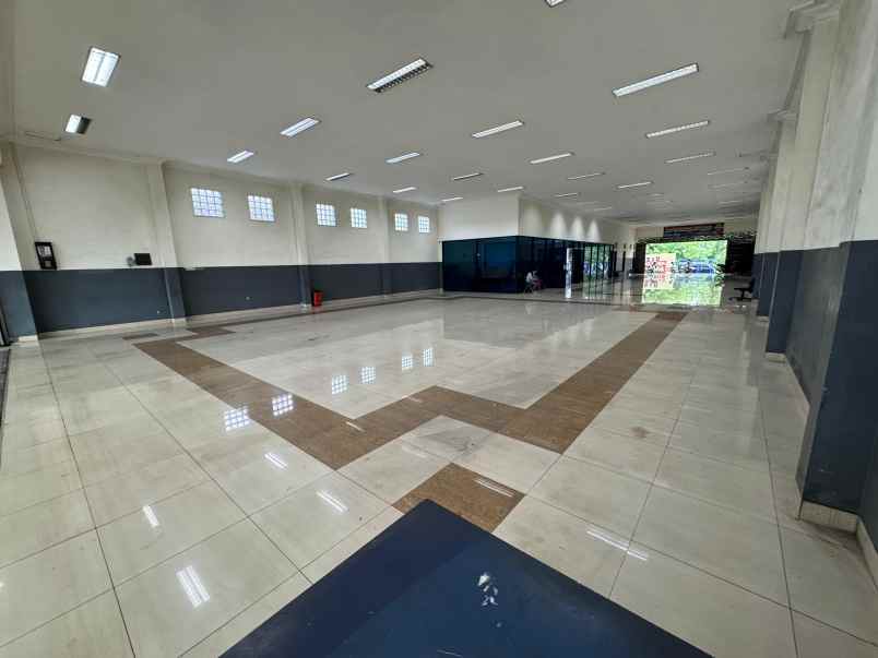 rumah usaha strategis dekat alun alun sidoarjo