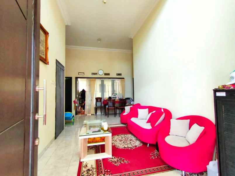 rumah villa puncak tidar