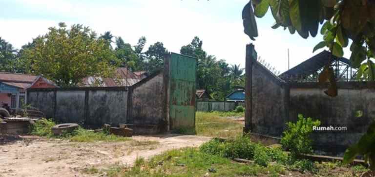 tanah jalan raya wajok hulu