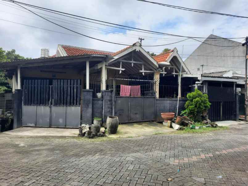 tenggilis utara dekat jalan utama row jalan 3mobil