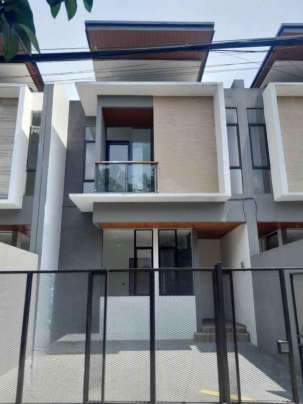 town house baru kekinian dekat terminal leuwi panjang