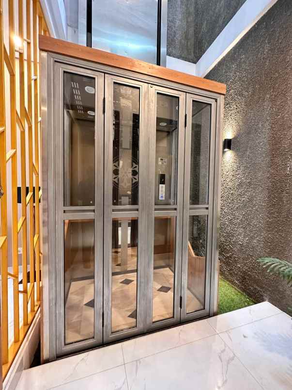 townhouse premium 3 lantai pejaten jakarta selatan