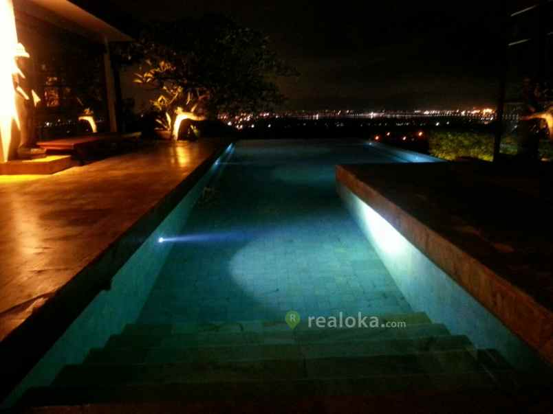 villa jalan goa gong jimbaran