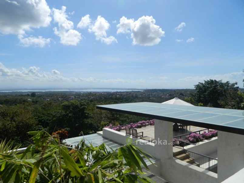 villa jalan goa gong jimbaran