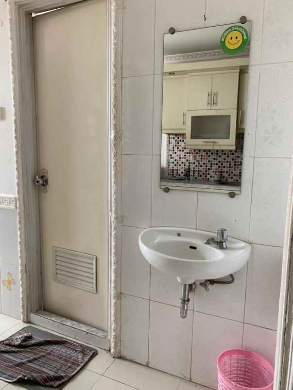 apartemen di karawaci dengan 1 kamar dan 1 wc