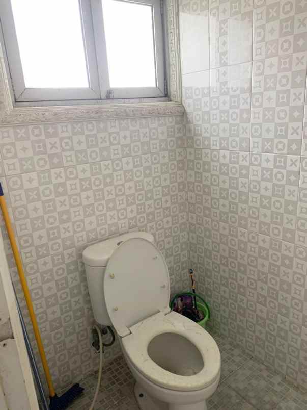 apartemen di karawaci dengan 1 kamar dan 1 wc