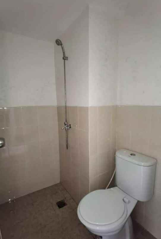 di sewa tahunan apart podomoro golf view