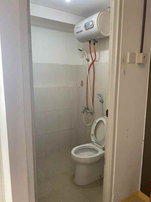 dijual apartemen educity yale