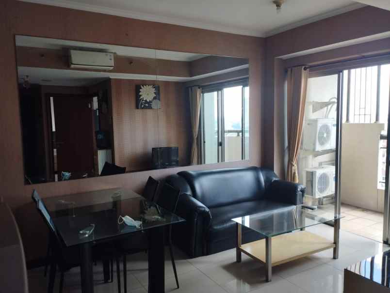 dijual apartemen pakuwon indah wiyung
