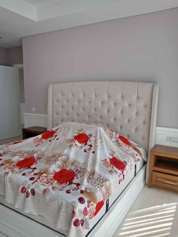 dijual apartemen voila lt 32 ciputra world surabaya