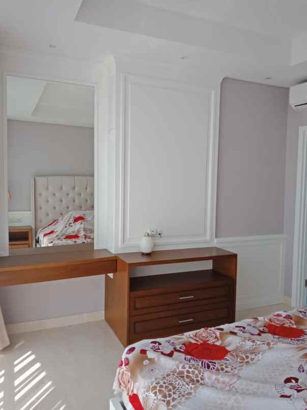 dijual apartemen voila lt 32 ciputra world surabaya